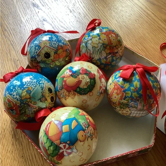 Mary Engelbreit🌺 Kurt S Adler Christmas Ornament Set. - Picture 5 of 16